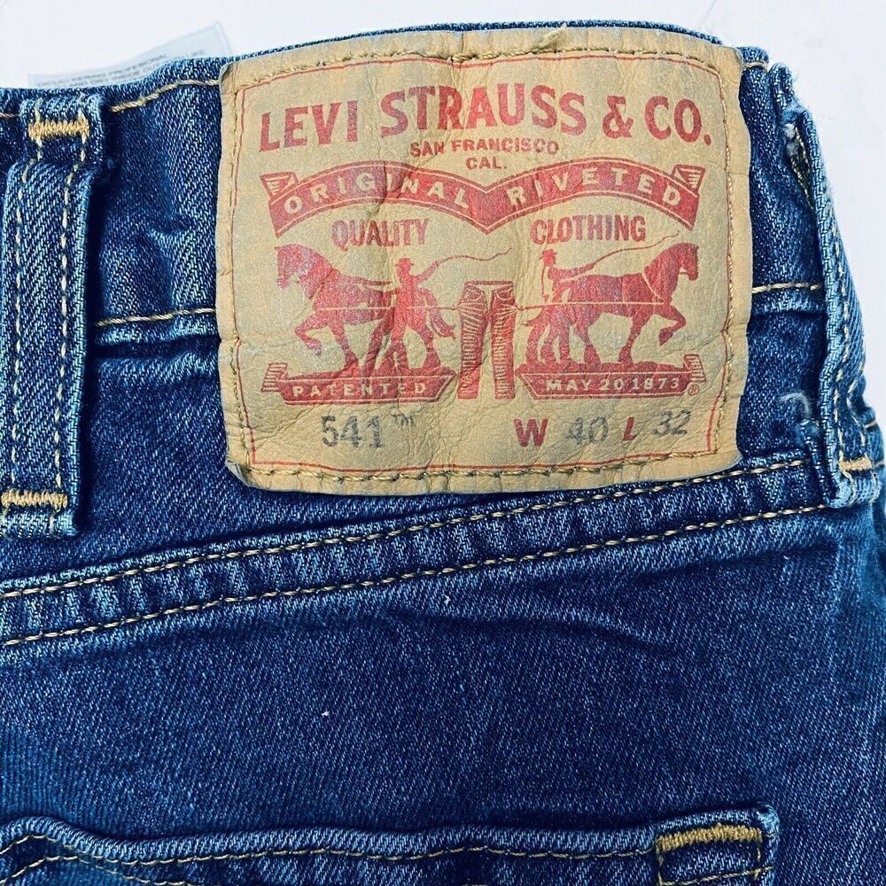 Levi's 541 Jeans Straight Leg Blue Denim Mens 40x32 Classic Medium Dark Wash - Picture 3 of 16